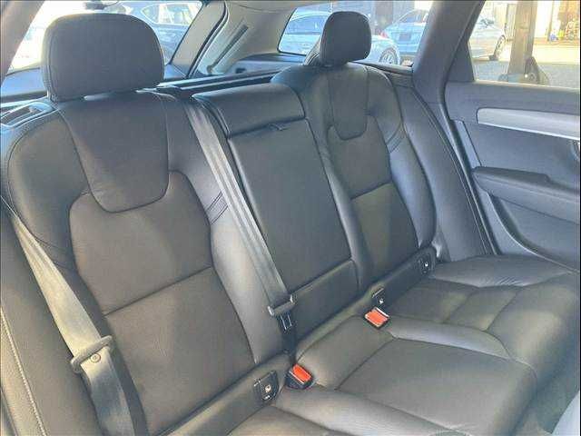 VOLVO VOLVO V90 2022