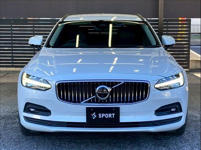 VOLVO VOLVO V90 2022