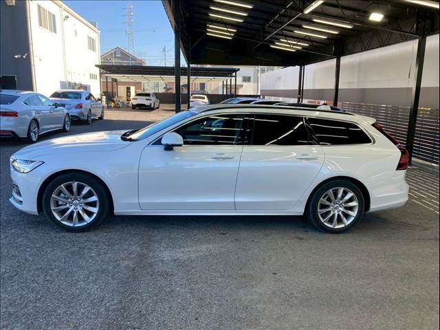 VOLVO VOLVO V90 2022