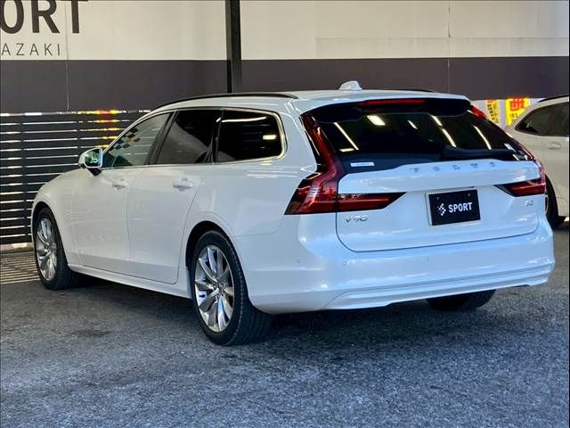 VOLVO VOLVO V90 2022