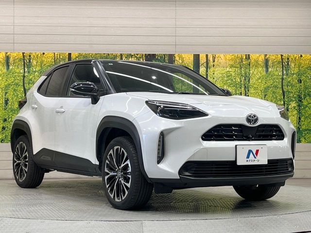 TOYOTA YARIS CROSS 2025
