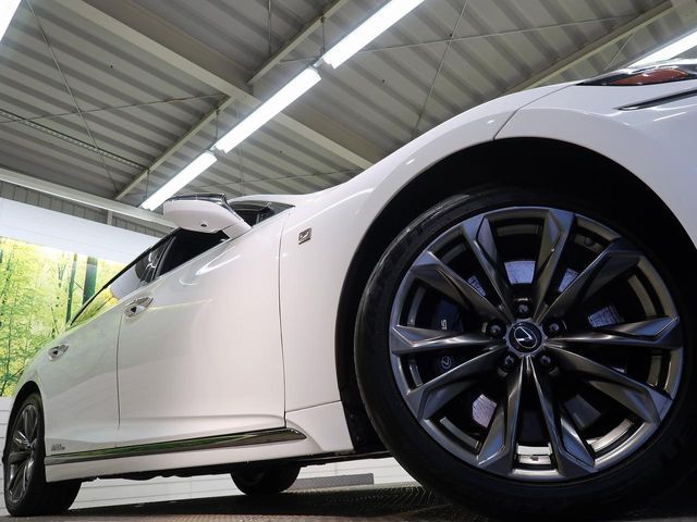 TOYOTA LEXUS LS500h 4WD 2018