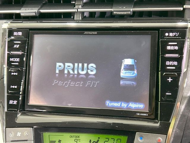 TOYOTA PRIUS 2013