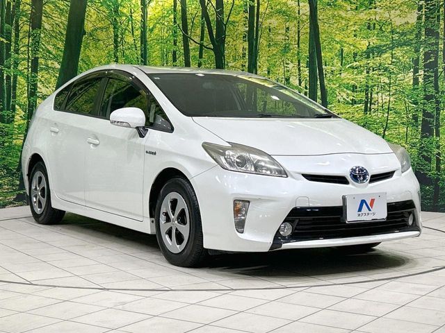 TOYOTA PRIUS 2013