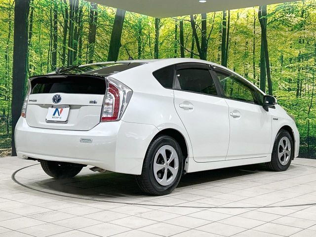 TOYOTA PRIUS 2013