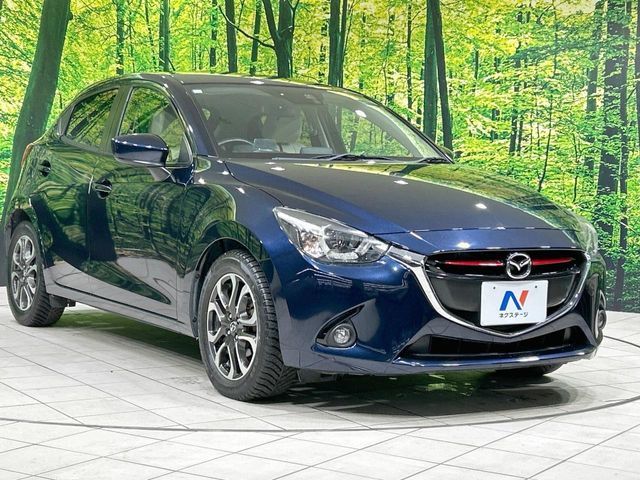MAZDA DEMIO 2015