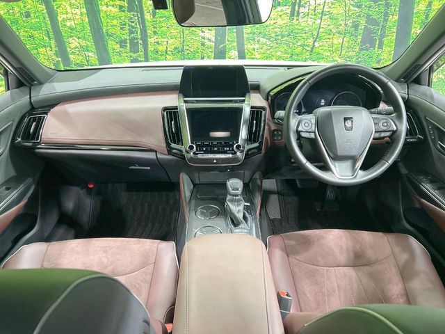 TOYOTA CROWN sedan hybrid 2018