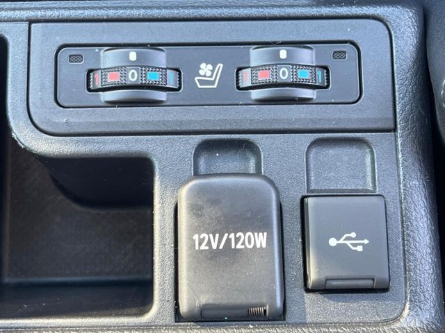 TOYOTA LANDCRUISER PRADO 2023