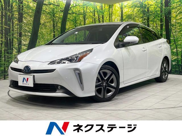 TOYOTA PRIUS 2021