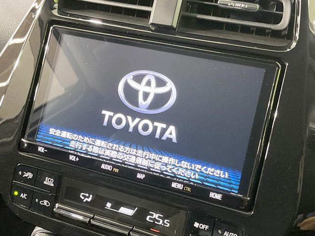 TOYOTA PRIUS 2021