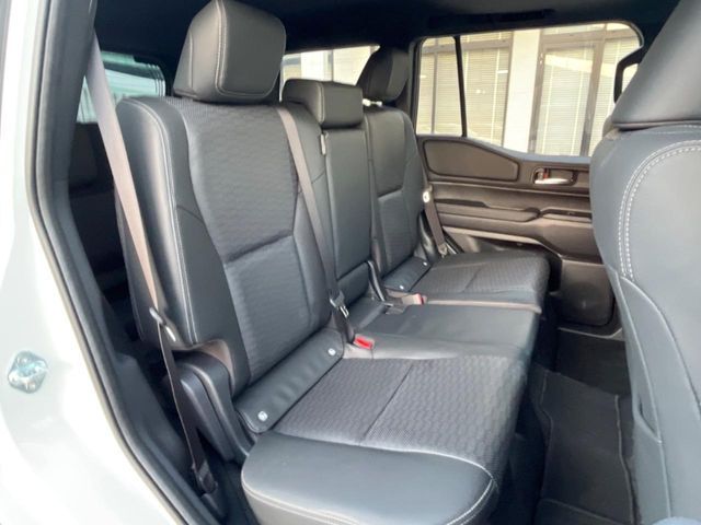 TOYOTA LANDCRUISER 250 2024