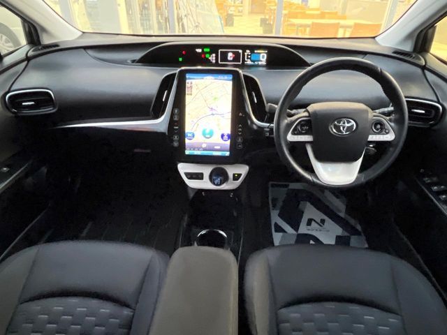 TOYOTA PRIUS PHV 2017