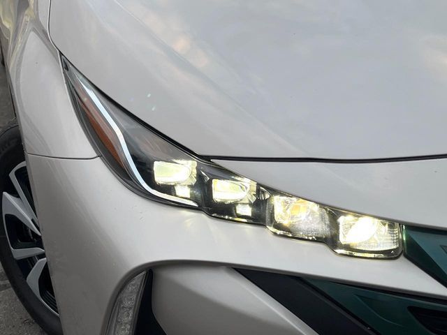 TOYOTA PRIUS PHV 2017