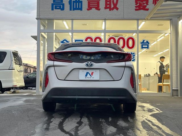 TOYOTA PRIUS PHV 2017