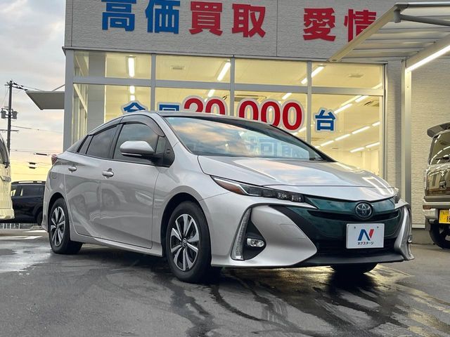 TOYOTA PRIUS PHV 2017