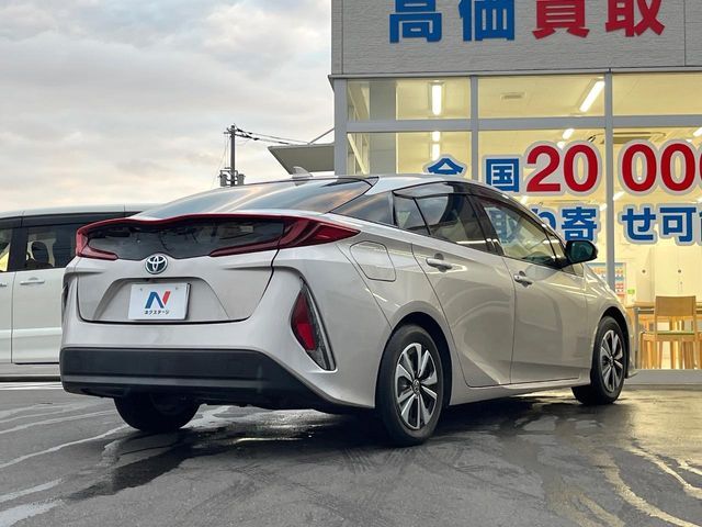 TOYOTA PRIUS PHV 2017