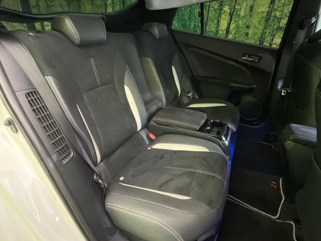 TOYOTA PRIUS PHV 2017