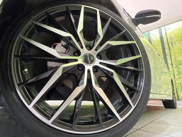 TOYOTA PRIUS PHV 2017