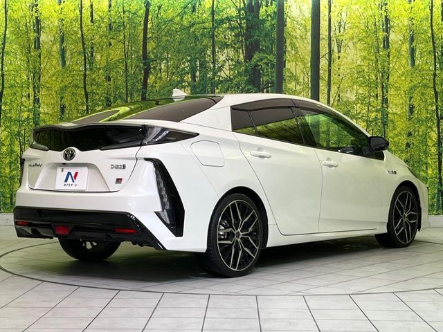 TOYOTA PRIUS PHV 2017