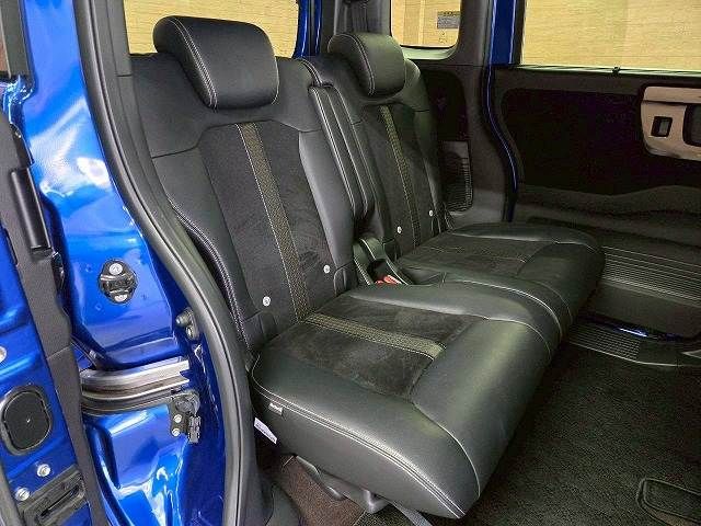 HONDA N BOX CUSTOM 2019