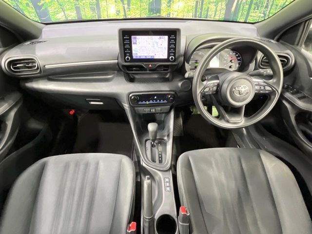 TOYOTA YARIS HYBRID 2022