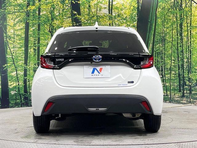 TOYOTA YARIS HYBRID 2022