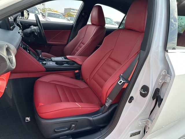 TOYOTA LEXUS IS350 2021