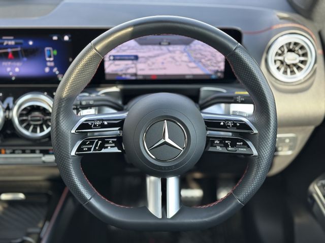 MERCEDES BENZ MERCEDES BENZ EQB 2024