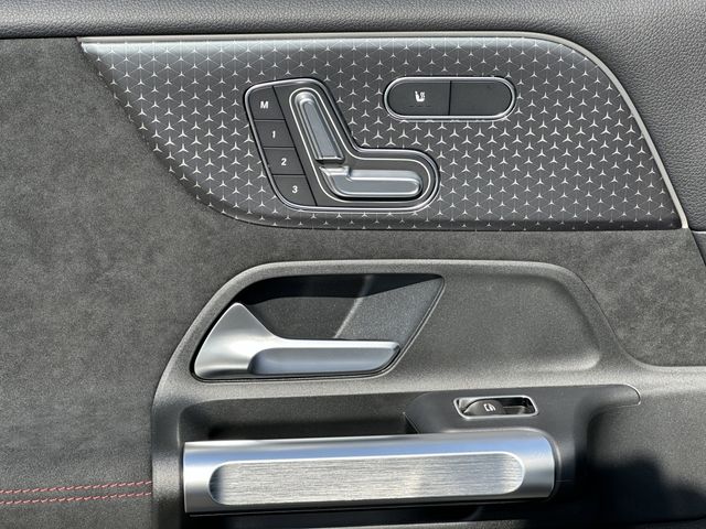 MERCEDES BENZ MERCEDES BENZ EQB 2024