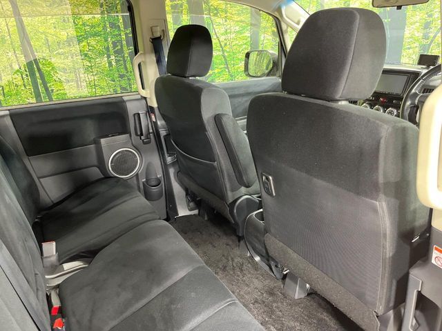 MITSUBISHI DELICA D:5 4WD 2014