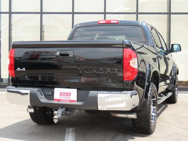 TOYOTA TANDORA 2WD 2014