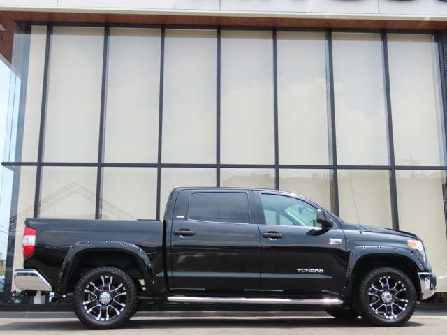 TOYOTA TANDORA 2WD 2014