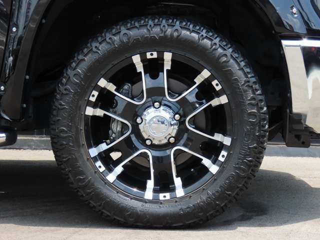 TOYOTA TANDORA 2WD 2014