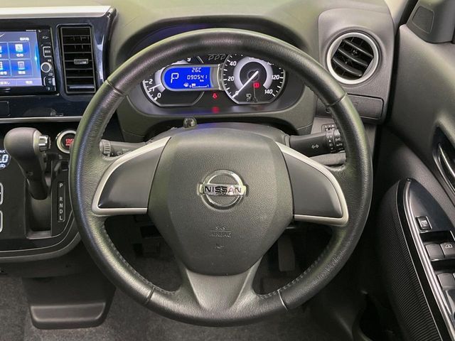 NISSAN DAYZ ROOX 2017