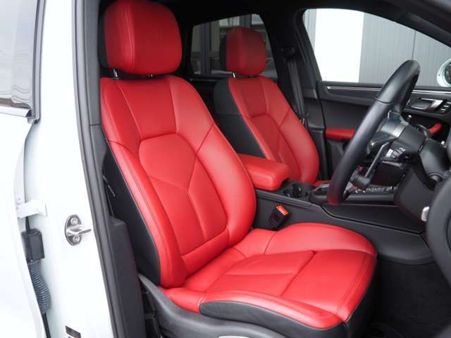 PORSCHE PORSCHE Macan 2021