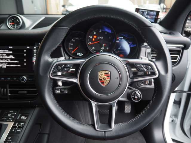 PORSCHE PORSCHE Macan 2021