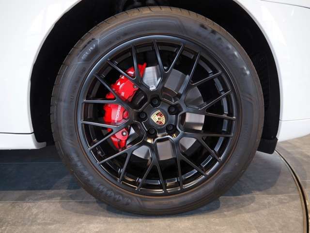 PORSCHE PORSCHE Macan 2021