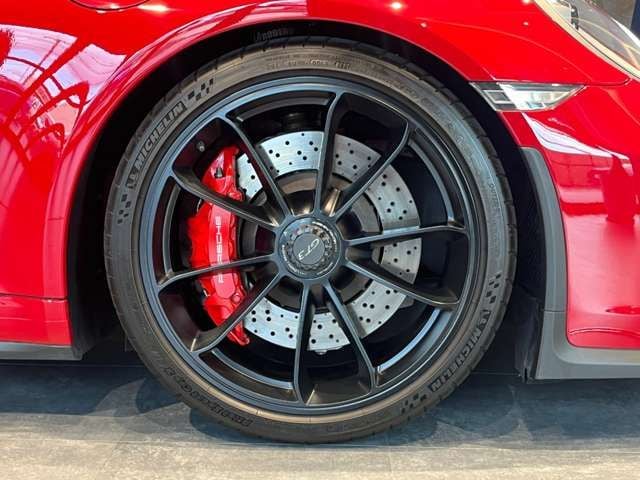 PORSCHE PORSCHE 911 2019