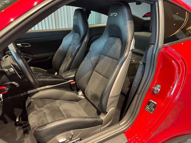 PORSCHE PORSCHE 911 2019