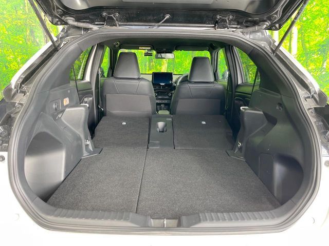 TOYOTA YARIS CROSS 2025