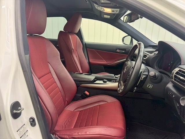 TOYOTA LEXUS IS300h 2014