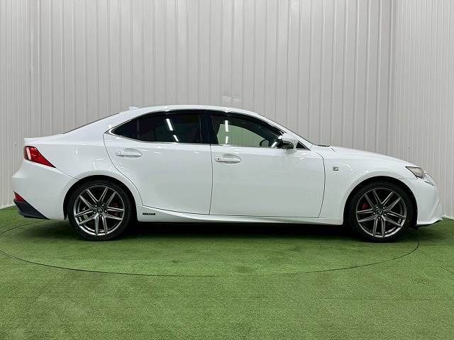 TOYOTA LEXUS IS300h 2014