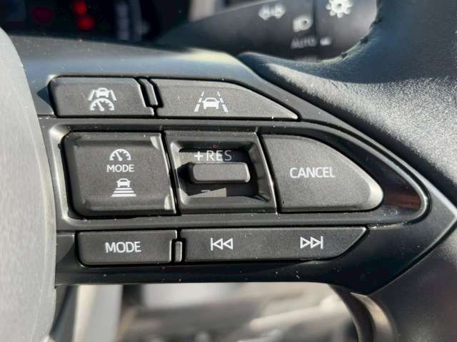 TOYOTA YARIS CROSS HYBRID 2024