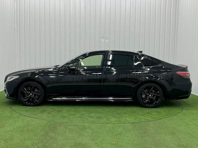 TOYOTA CROWN sedan hybrid 2018