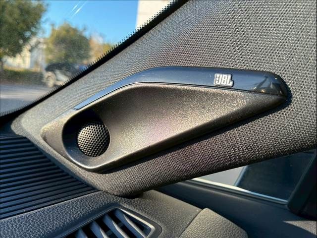 TOYOTA HARRIER HYBRID 2021