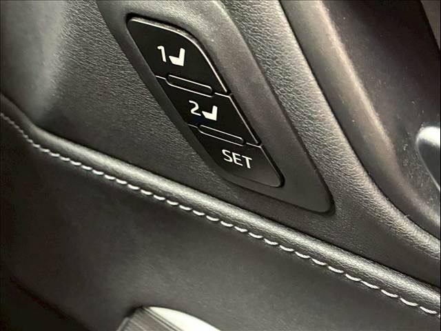 TOYOTA HARRIER HYBRID 2021