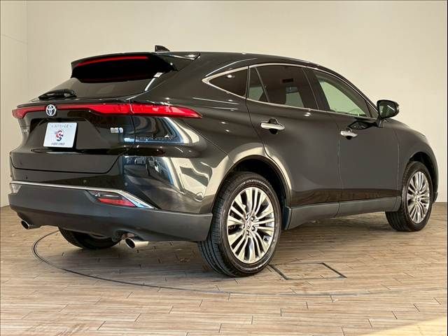 TOYOTA HARRIER HYBRID 2021