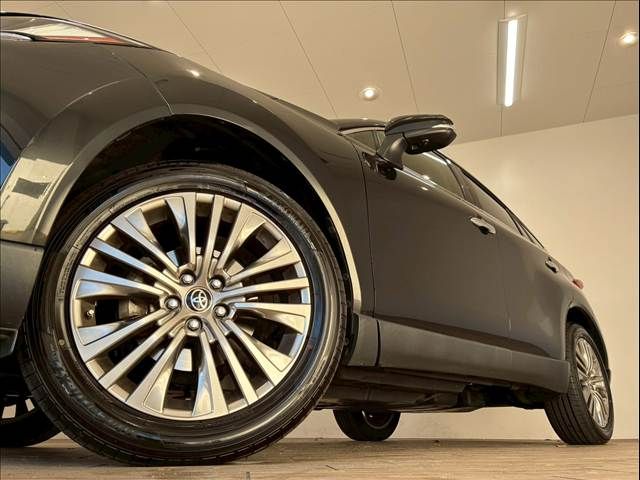 TOYOTA HARRIER HYBRID 2021