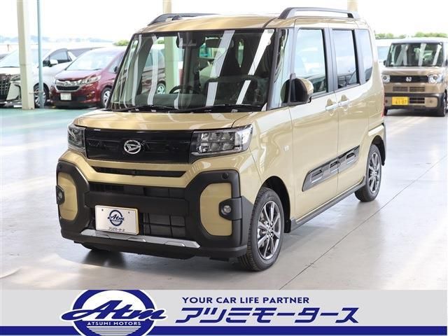 DAIHATSU TANTO FAN CROSS 2025