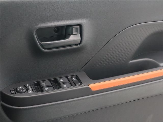 DAIHATSU TANTO FAN CROSS 2025